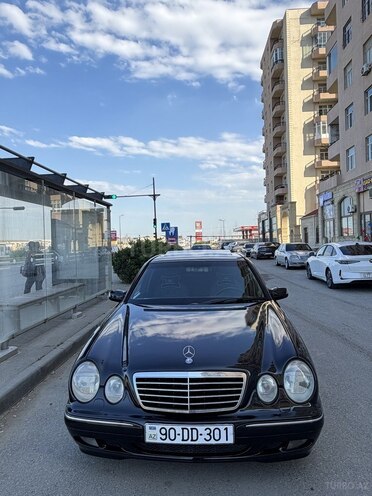 Mercedes E 280-1