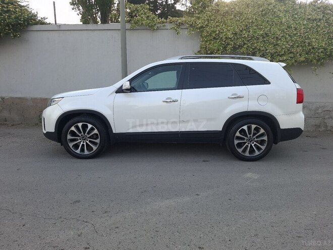 Kia Sorento-11