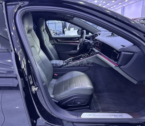 Porsche Panamera 4 E-Hybrid-12