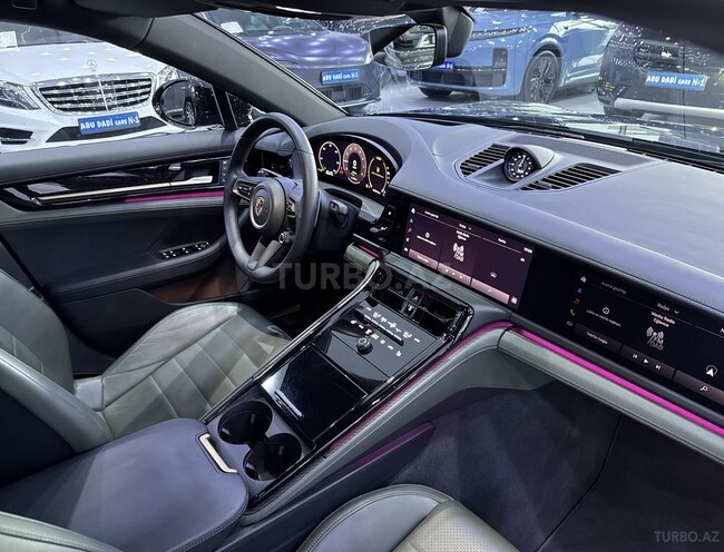 Porsche Panamera 4 E-Hybrid-10