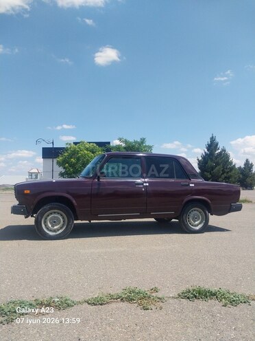 LADA (VAZ) 2107-4