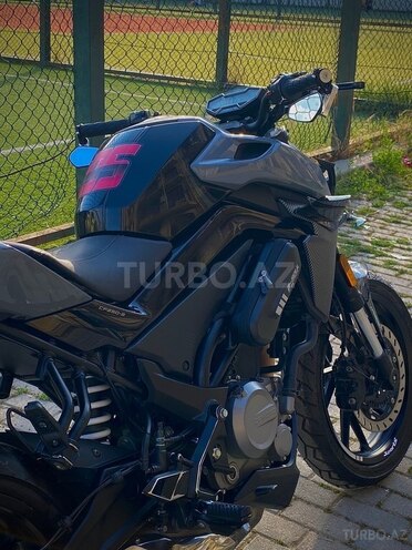 CFMOTO 250 NK-3