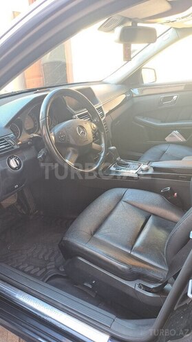 Mercedes E 220-4
