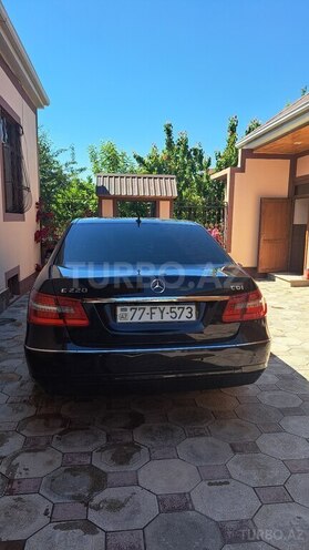 Mercedes E 220-3