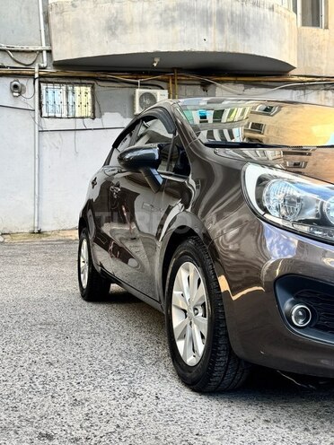 Kia Rio-3