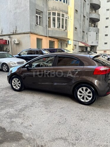 Kia Rio-4