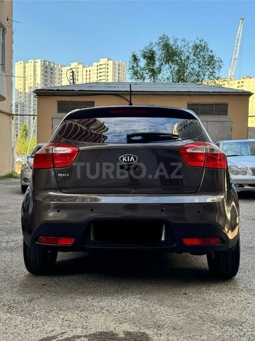 Kia Rio-7