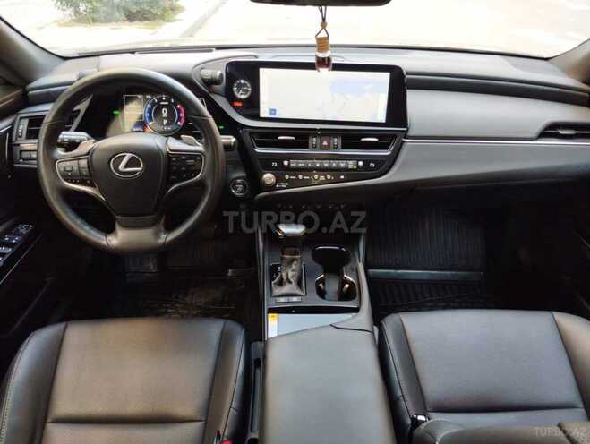 Lexus ES 300h-7