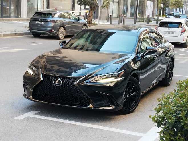 Lexus ES 300h-1
