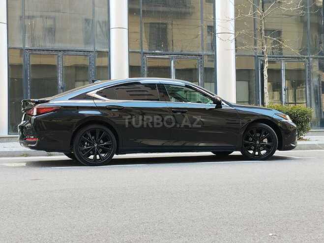 Lexus ES 300h-6