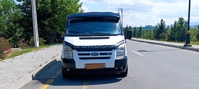 Ford Transit-3