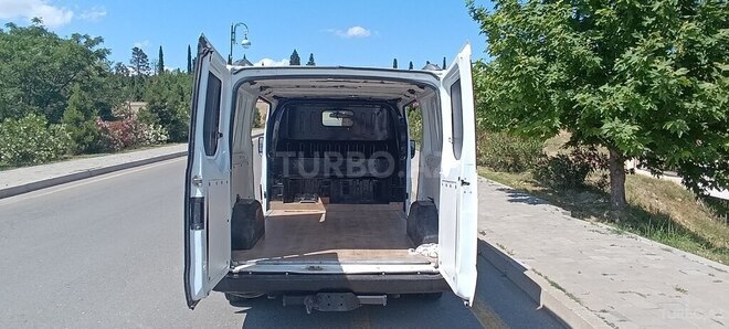 Ford Transit-5