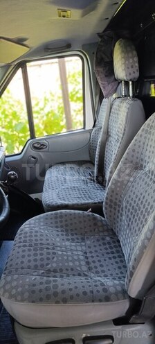 Ford Transit-14