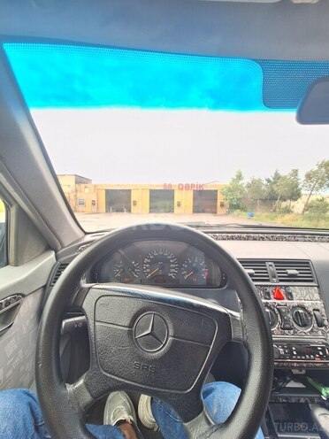 Mercedes C 180-11