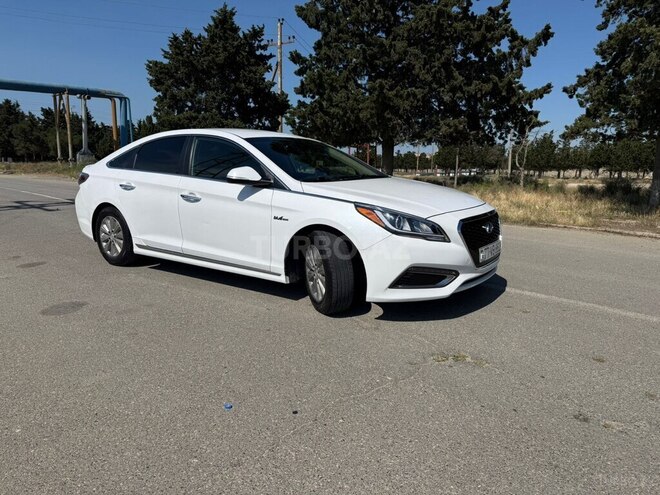 Hyundai Sonata-2