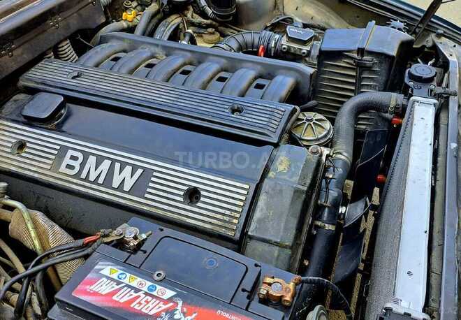 BMW 520-6