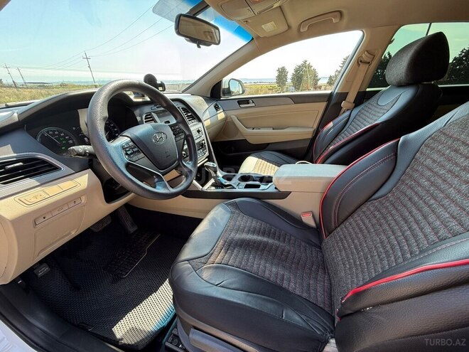 Hyundai Sonata-13