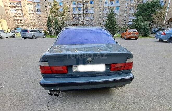 BMW 520-2