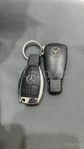 Mercedes E 240-6
