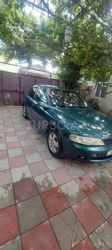 Opel Vectra-4