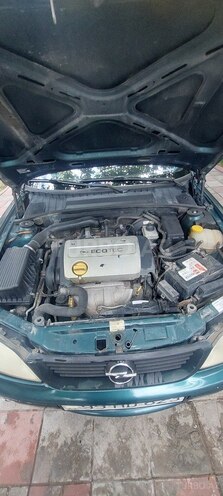 Opel Vectra-2