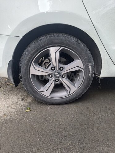 Hyundai i30-16