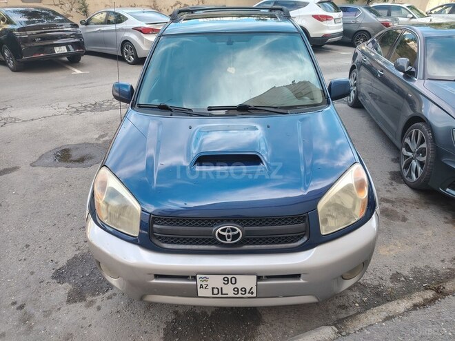Toyota RAV4-4