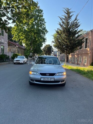Opel Vectra-1