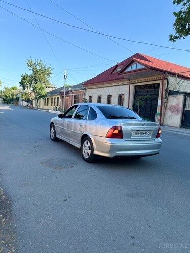 Opel Vectra-8