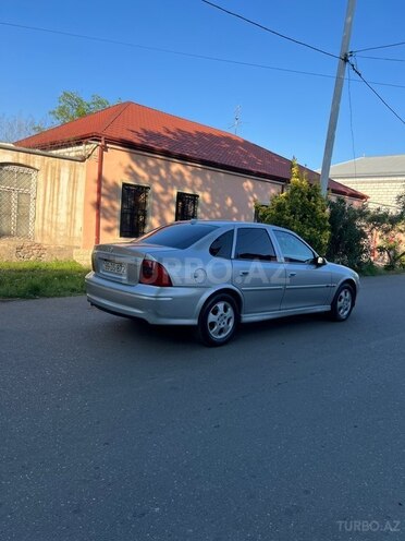 Opel Vectra-7