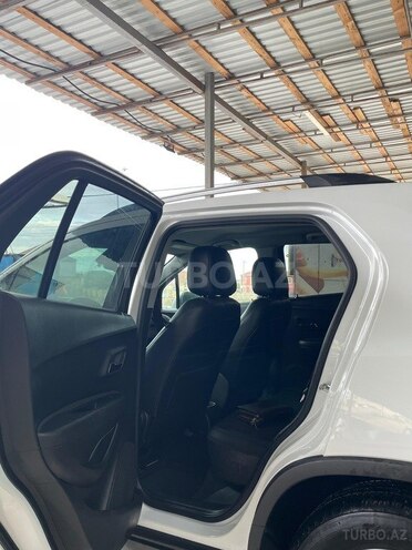 Chevrolet Trax-8