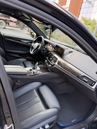 BMW 530e-6