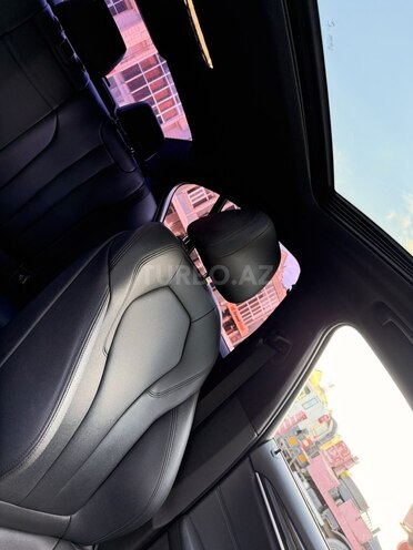 BMW 530e-8