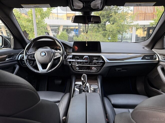 BMW 530e-3