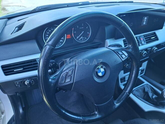 BMW 520-11