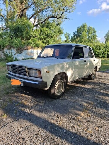 LADA (VAZ) 2107-2