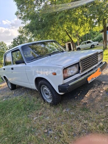 LADA (VAZ) 2107-1