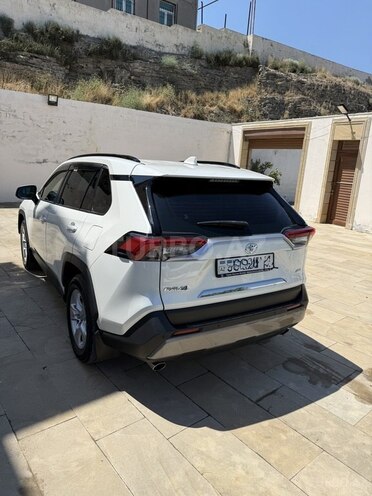 Toyota RAV4-2