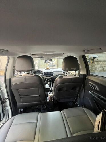 Chevrolet Trax-6
