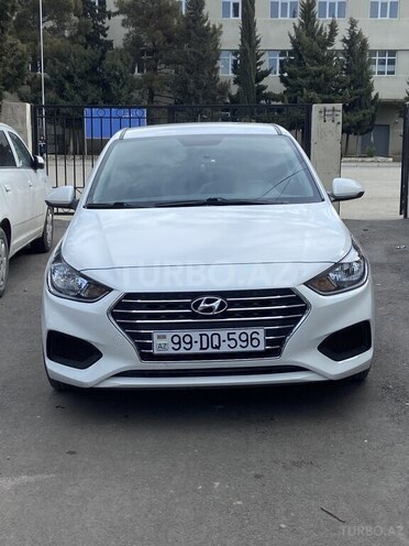 Hyundai Accent-5