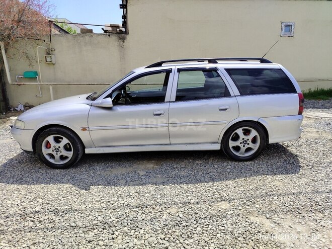 Opel Vectra-9