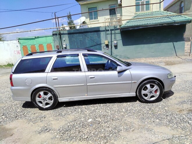 Opel Vectra-10
