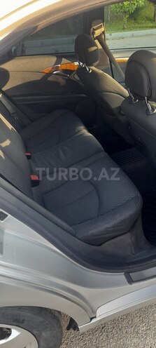 Mercedes E 220-4