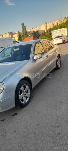 Mercedes E 220-6