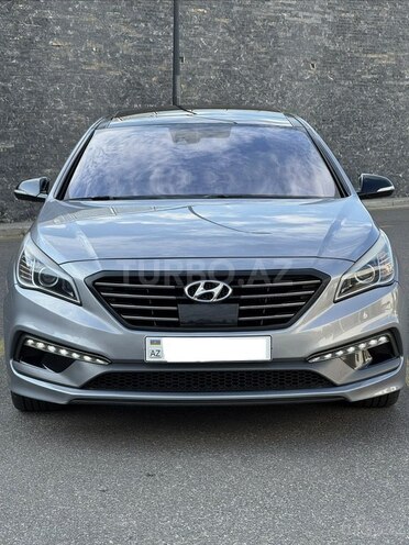 Hyundai Sonata-1