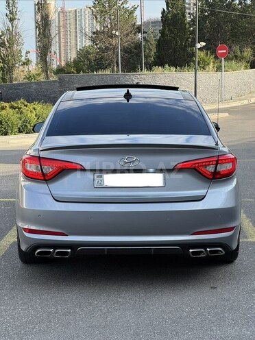 Hyundai Sonata-2