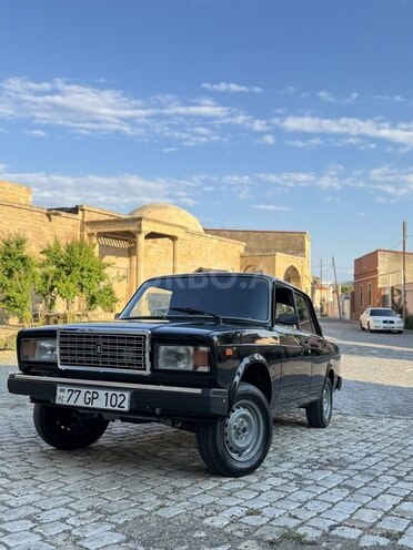 LADA (VAZ) 2107-1