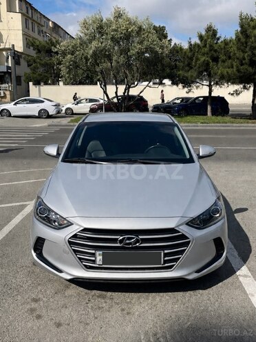 Hyundai Avante-1