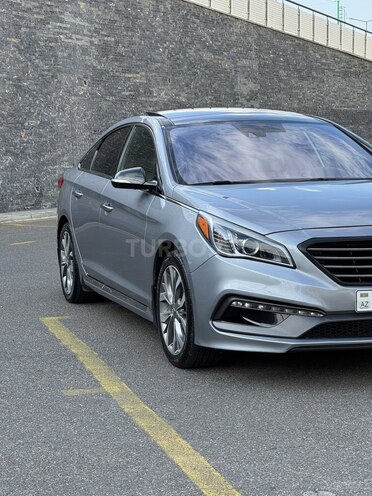 Hyundai Sonata-5
