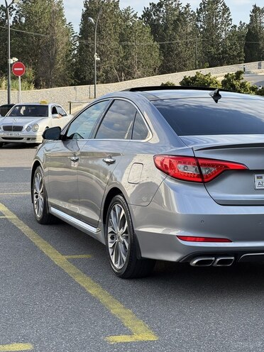 Hyundai Sonata-8